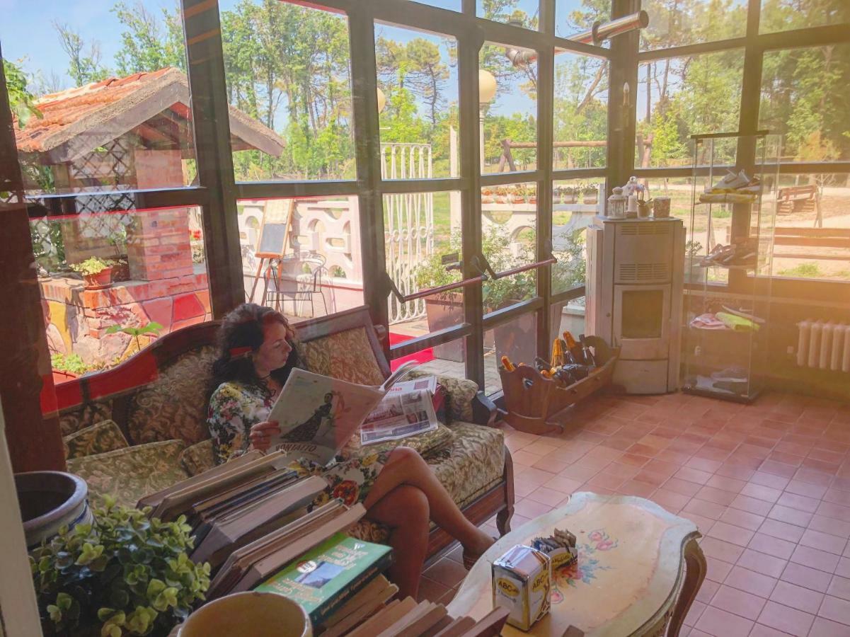 La Villa Cervia Eksteriør billede